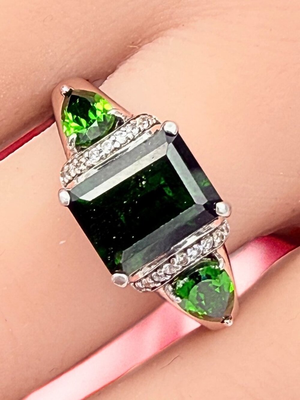 Cotemporary Marked Thailand Sterling Silver Green Tourmaline Ring Sz 9.75